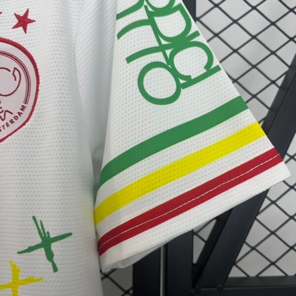 Camiseta Edición Especial Ajax x Bob Marley 25/26 Blanca