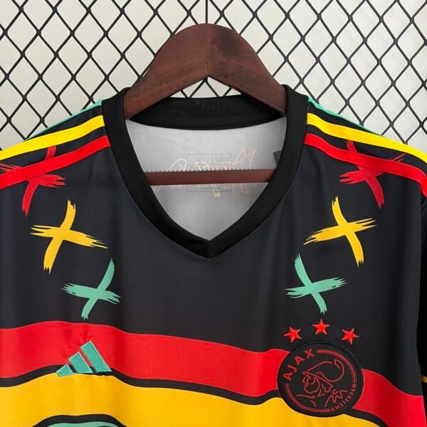 5d0ecba5 Camiseta Edición Especial Ajax x Bob Marley 23/24